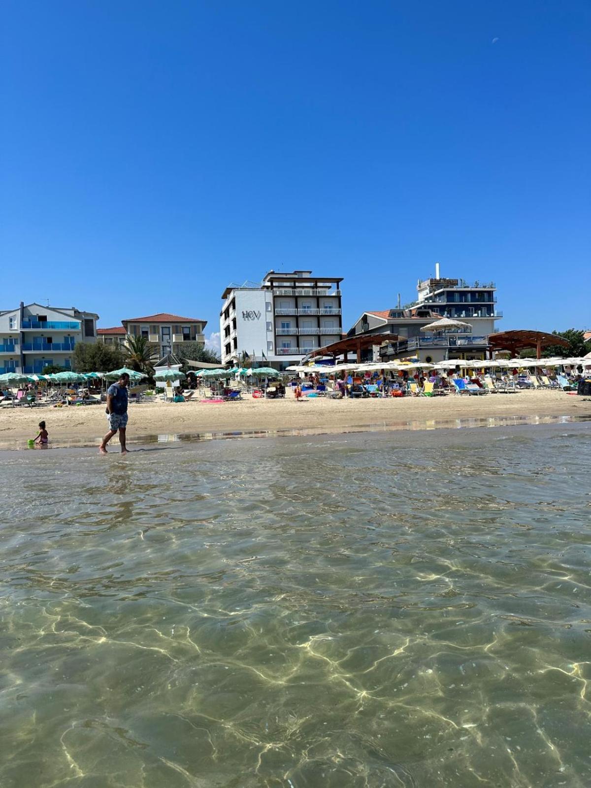 Hotel Costa Verde ピネート エクステリア 写真