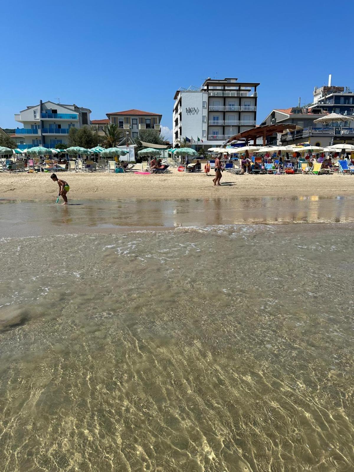 Hotel Costa Verde ピネート エクステリア 写真