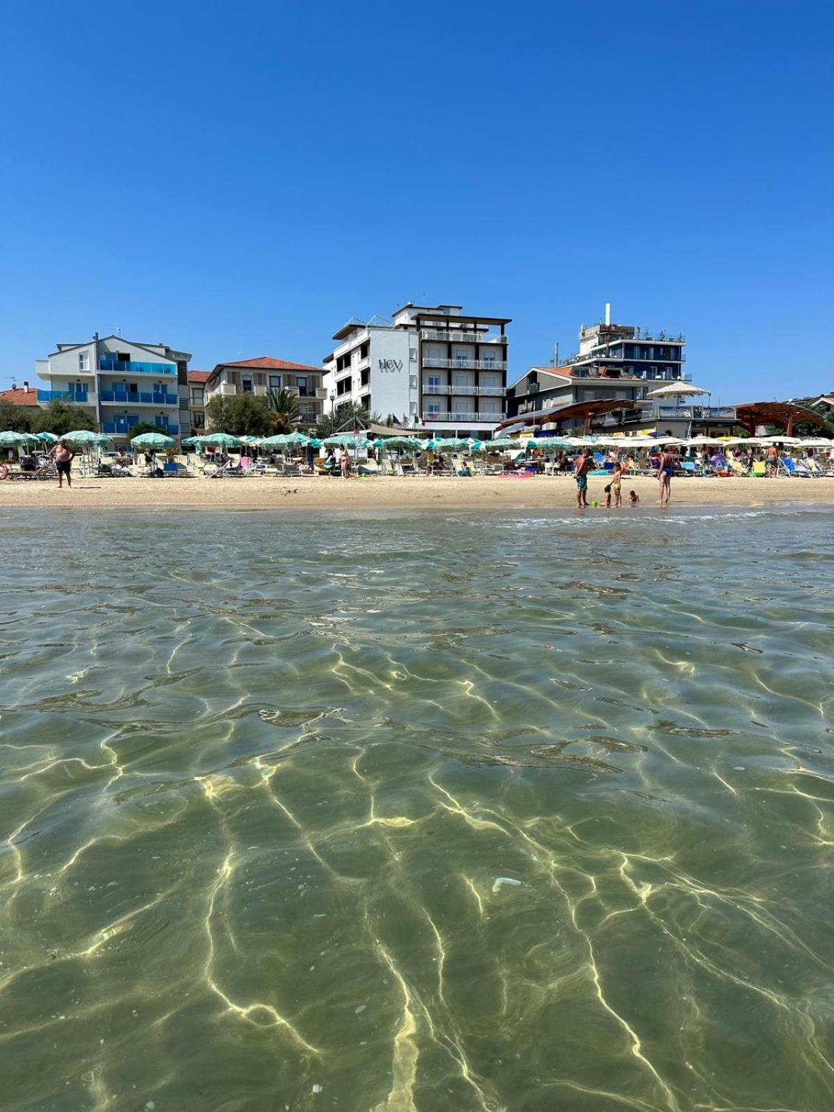 Hotel Costa Verde ピネート エクステリア 写真